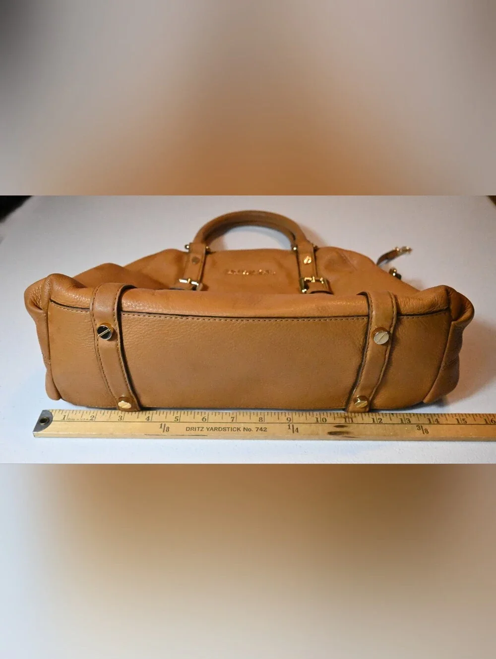Micheal Kors Bedford Satchel Tan Pebbled Leather Top Handle Bag / Purse.